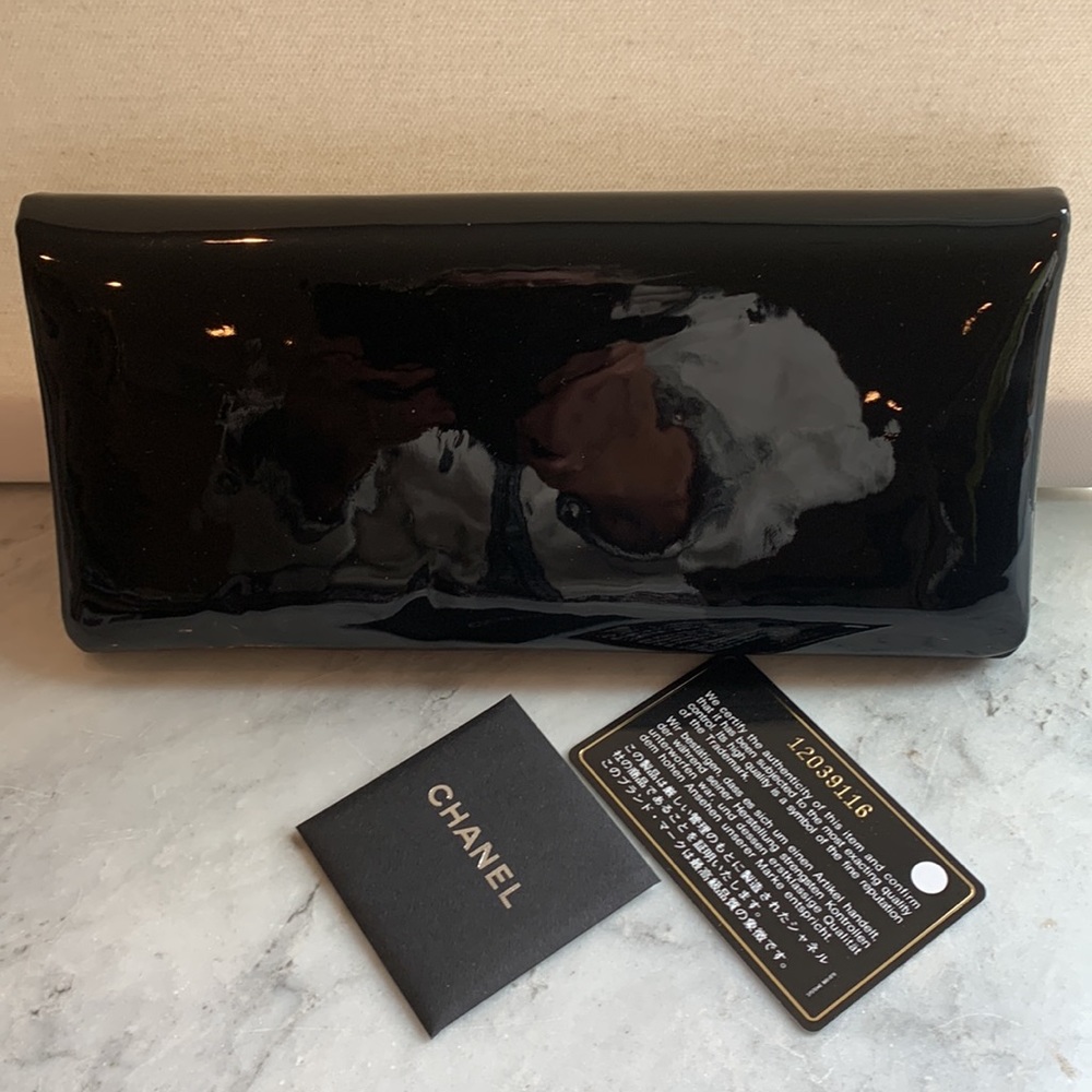 CHANEL Rare Black Patent Swarovski Crystal CC Encrusted Gem East West Clutch Bag - Picture 12 of 16